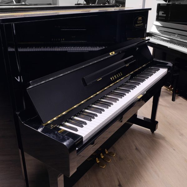 Used Yamaha U1 Upright Piano - c1977