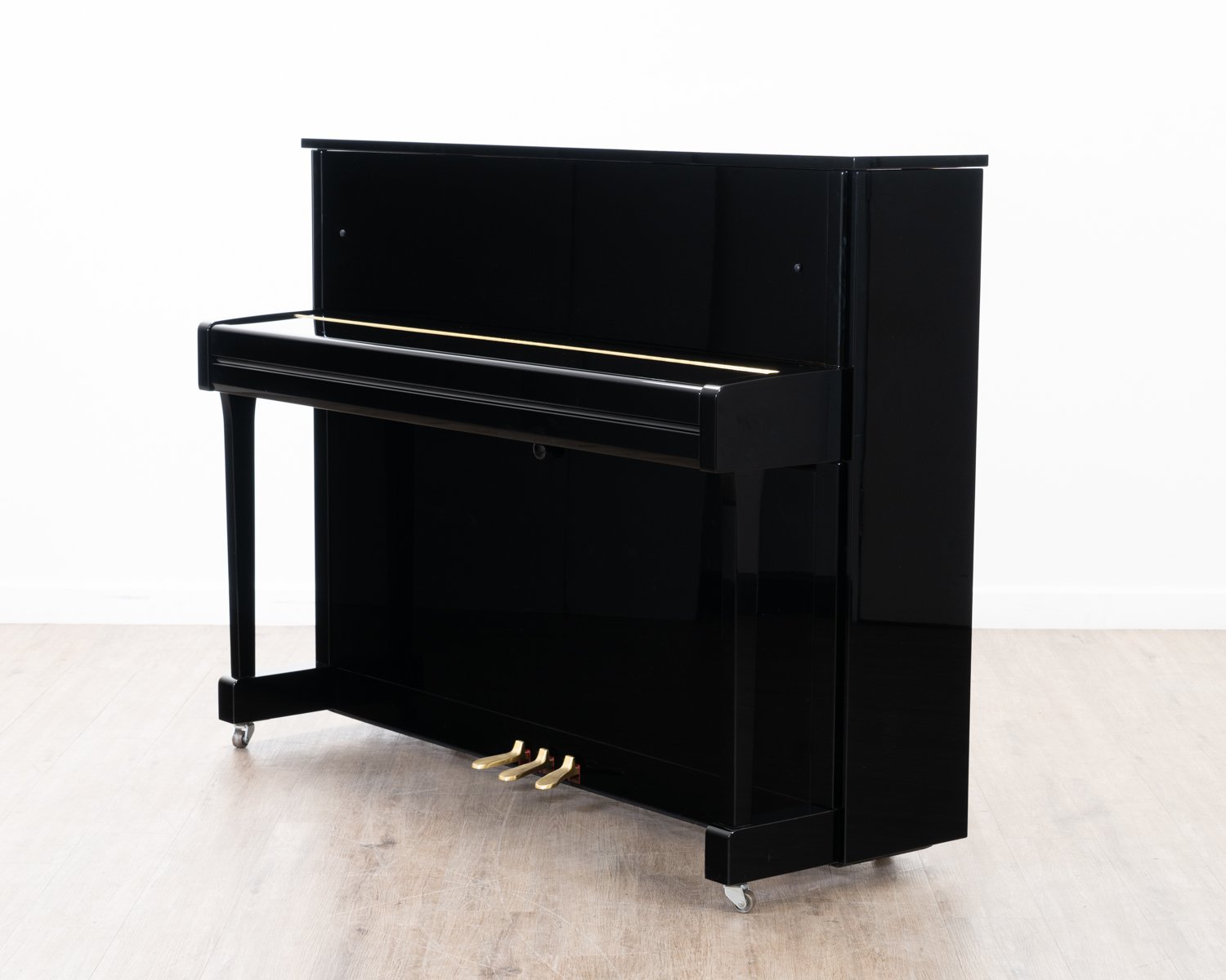 Yamaha B2 Upright Piano